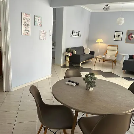 къща с две спални 別荘 Néa Péramos